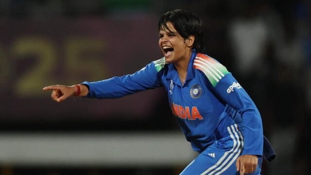 2025-11-02T170149Z_1135063514_UP1ELB21BB0TR_RTRMADP_3_CRICKET-WOMENS-WORLD-CUP-IND-RSA.JPG