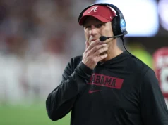 AP Top 25: Alabama cai seis posições, para a décima posição, após derrota para Oklahoma