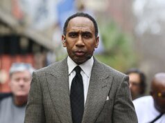 Stephen A. da ESPN durante a temporada da NBA. Smith decidiu