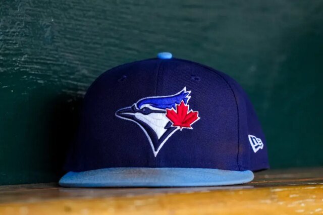 2705592-toronto-blue-jays-cap.jpg