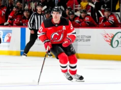 Devils excluem Jack Hughes por 8 semanas devido a uma lesão no braço, ‘acidente estranho’ no jantar da equipe