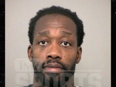 Patrick Beverly é acusado de engasgar e dar um soco no olho da irmã