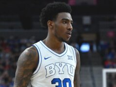 Kennard Davis Jr., do basquete da BYU, é preso sob suspeita de dirigir embriagado