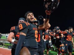 Arjun Banerjee, do California High, persegue o sonho do QB ao iniciar o futebol da NCAA