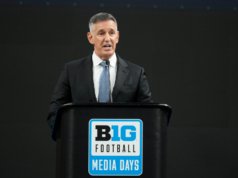 Big Ten negócios de capital privado em hiato, dando a Petty tempo para se reagrupar e resolver esses problemas. Vibrações do Pac-12