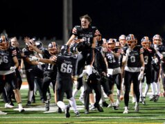 O futebol Los Gatos derrotou o St. Francis nos playoffs da Divisão I da Bay Area do CCS