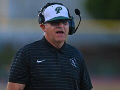 O técnico de futebol de Palo Alto, David DiGeronimo, foi demitido após o incidente com Jason Fang