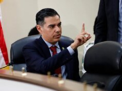 Democratas dizem que mais e-mails de Jeffrey Epstein são esperados