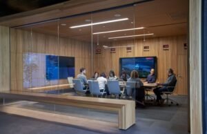 Cuidado com agentes duplos: como a IA pode fortalecer — ou fraturar — sua segurança cibernética