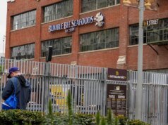 A defesa de Trump dos vistos H-1B gerou polêmica dentro do MAGA, alinhado com o Vale do Silício