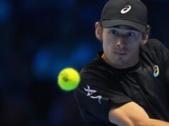 De Minaur vence Fritz para vencer a primeira final ATP, Alcaraz precisa de favor