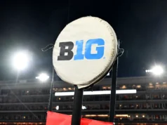 O plano de capital privado de US$ 2,4 bilhões da Big Ten foi suspenso após oposição de Michigan, USC