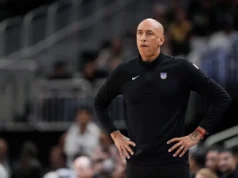 Doug Christie rasga o esforço dos Kings após derrotas do time no quarto jogo consecutivo: ‘É inaceitável, ponto final’