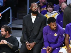 LeBron James supostamente retornou da G League ao Lakers e pode jogar sua primeira partida esta semana