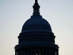 Quem são os 6 democratas da Câmara que romperam com o seu partido para acabar com a paralisação?