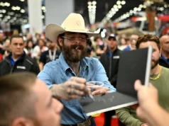 NFL Post anuncia Malone, Lil Jon e Jack White como atrações principais do programa do intervalo do Dia de Ação de Graças