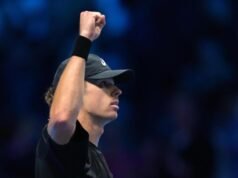 ATP Finals: De Minaur nocauteia Fritz para manter vivas as esperanças nas semifinais