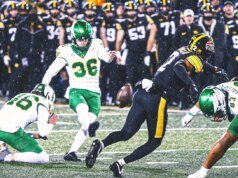 Dan Lanning, do Oregon, admite que estava “muito nervoso” ao assistir ao chute da vitória