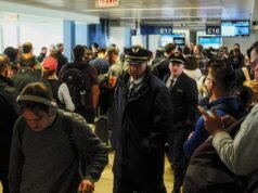 Reduções e atrasos de voos podem durar mais uma semana, dizem autoridades