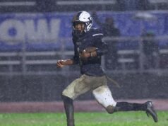 Preparação: Os times de futebol da City Section prosperam na lama