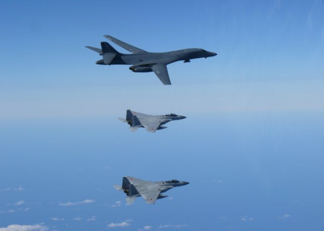 us-japan-bomber-exercise.jpg