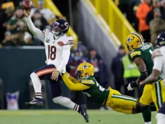 A aposta de 4ª descida do Bears no minuto final leva à interceptação do Packers enquanto o Green Bay espera a vitória