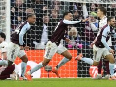 A emocionante derrota tardia do Arsenal para o Aston Villa abriu a corrida pelo título