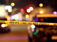 Quatro pessoas foram mortas a tiros na madrugada deste domingo