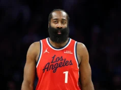 James Harden ultrapassou Carmelo Anthony e chegou ao top 10 da lista de maiores pontuadores de todos os tempos da NBA