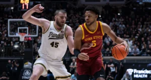 O estado de Iowa fez uma declaração com uma vitória dominante na estrada no número 1 de Purdue