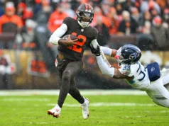 Shadeur Sanders lança para três touchdowns, mas Browns tropeça na luta contra os Titãs