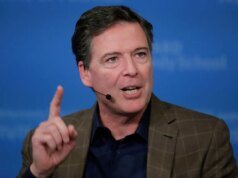 Juiz bloqueia acesso de e-mail de James Comey ao computador apreendido do advogado