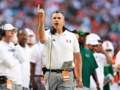 Previsões para os playoffs do Miami Delt Crushing College Football