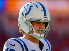 Colts QB Daniel Jones deixa o jogo contra o Jaguars com lesão brutal