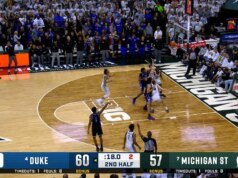 Caleb Foster acerta Dagger com três pontos e sela a vitória de Duke sobre Michigan State