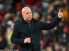 Por que os torcedores do Liverpool estão certos – e errados – em reclamar de Arne Slott: A invencibilidade de 11 jogos contribui para um estilo ‘chato’? O que o impede de jogar no Rio Ngumoha? E ele é muito honesto?