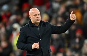 Por que os torcedores do Liverpool estão certos – e errados – em reclamar de Arne Slott: A invencibilidade de 11 jogos contribui para um estilo ‘chato’? O que o impede de jogar no Rio Ngumoha? E ele é muito honesto?